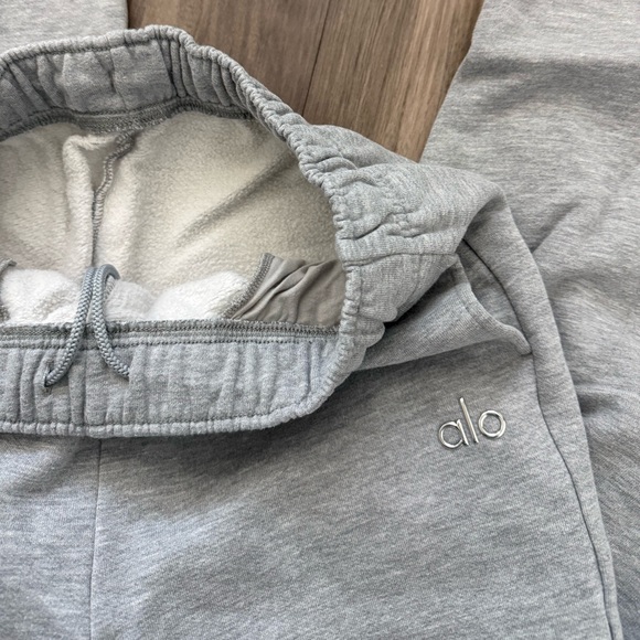 Alo Yoga Accolade Sweatpants Medium - Picture 5 of 8